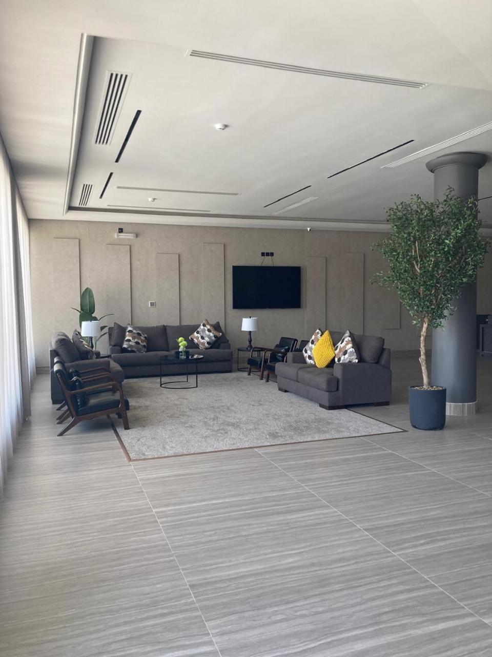 Land Walk Al Aqiq Riyadh Exterior photo