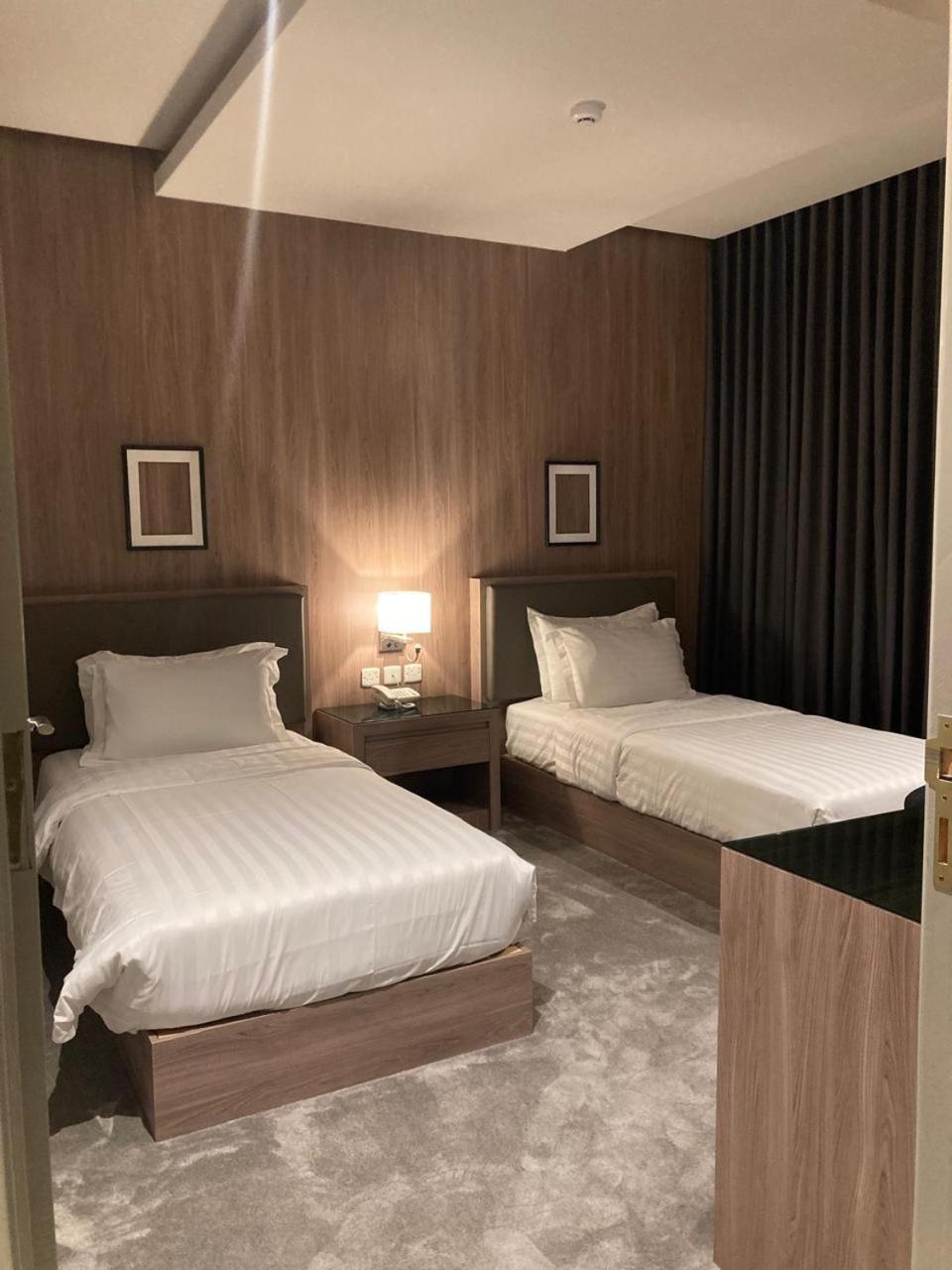 Land Walk Al Aqiq Riyadh Exterior photo